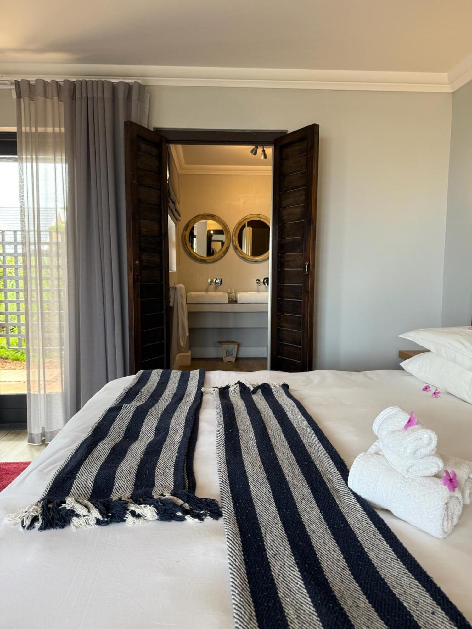 Wildernis Dolphin Dunes Guesthouse מראה חיצוני תמונה